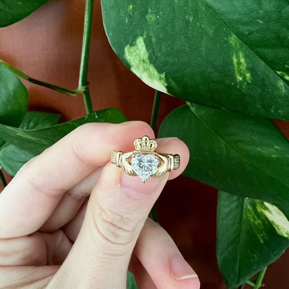 Claddagh 14k gold ring with heart cubic zirconia